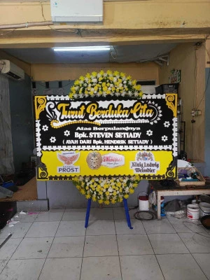 Papan Bunga di Girirejo Tirtomoyo